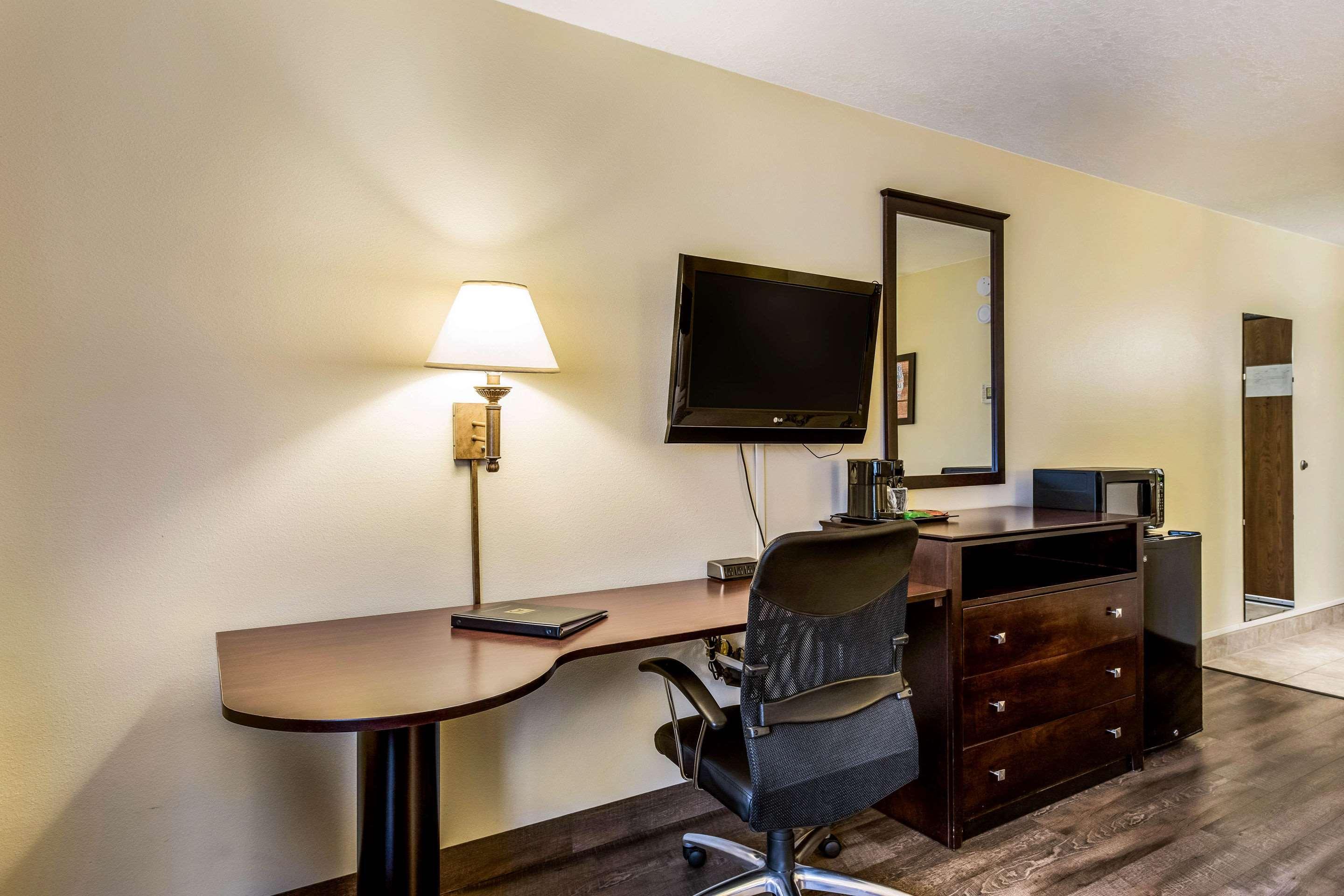 Econo Lodge Mayo Clinic Area Рочестър Екстериор снимка