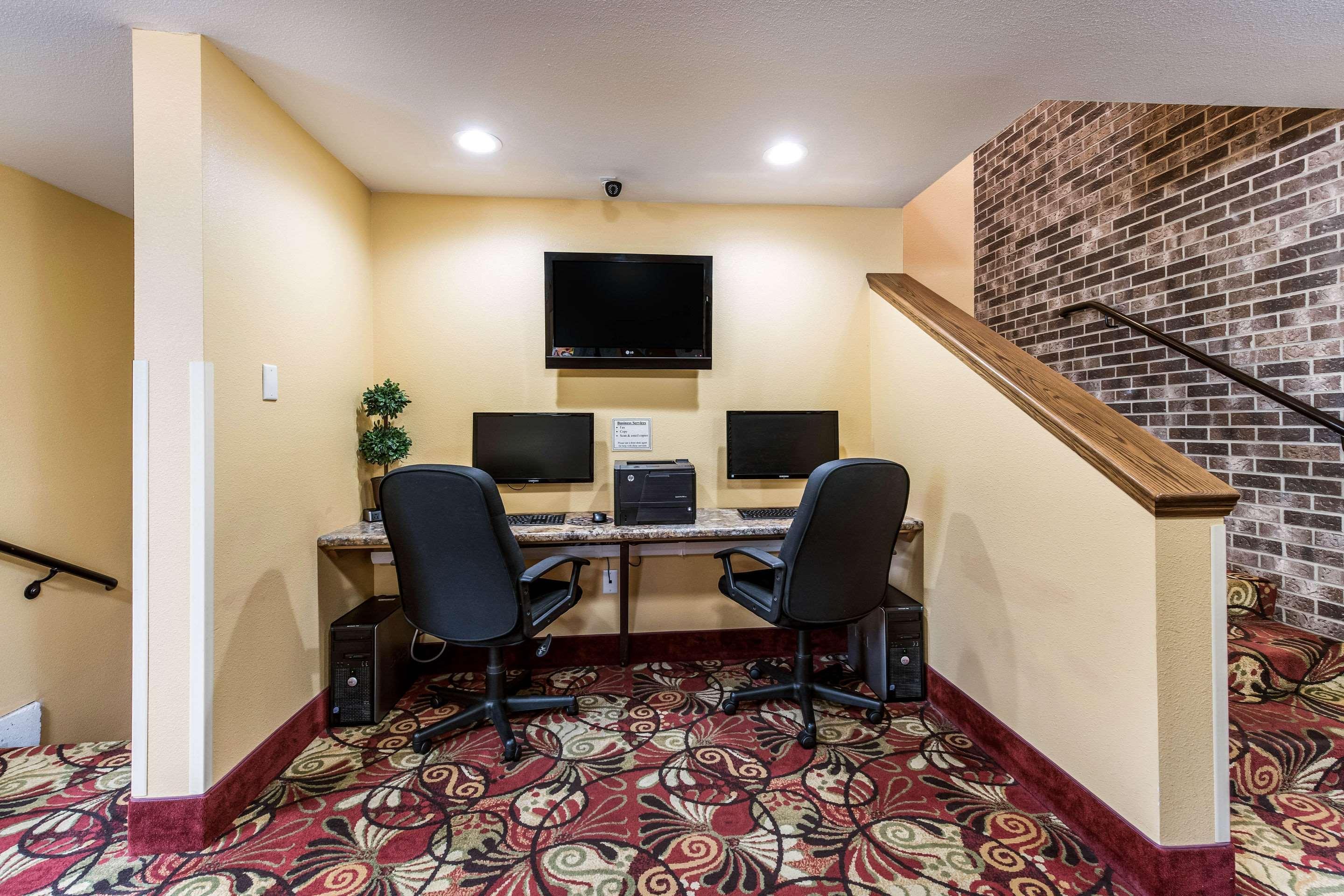 Econo Lodge Mayo Clinic Area Рочестър Екстериор снимка