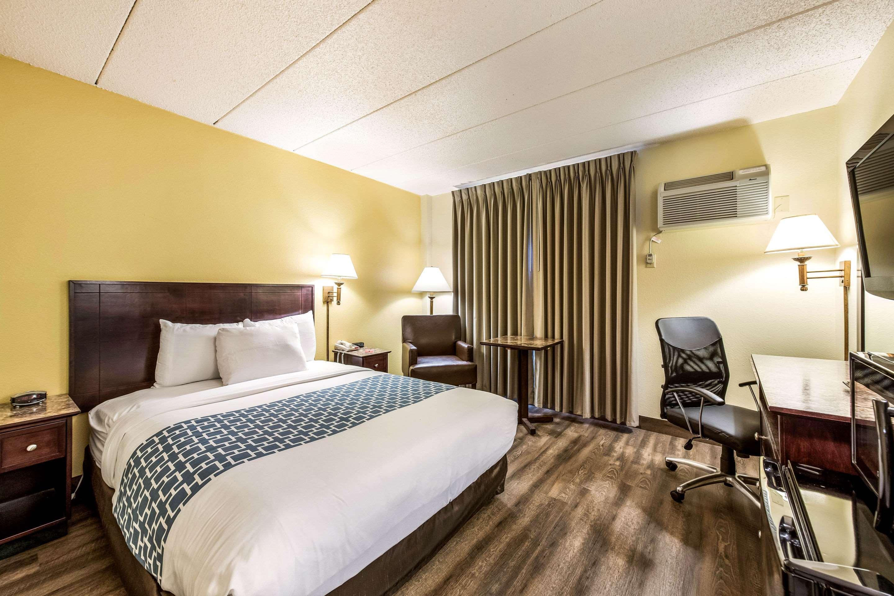 Econo Lodge Mayo Clinic Area Рочестър Екстериор снимка