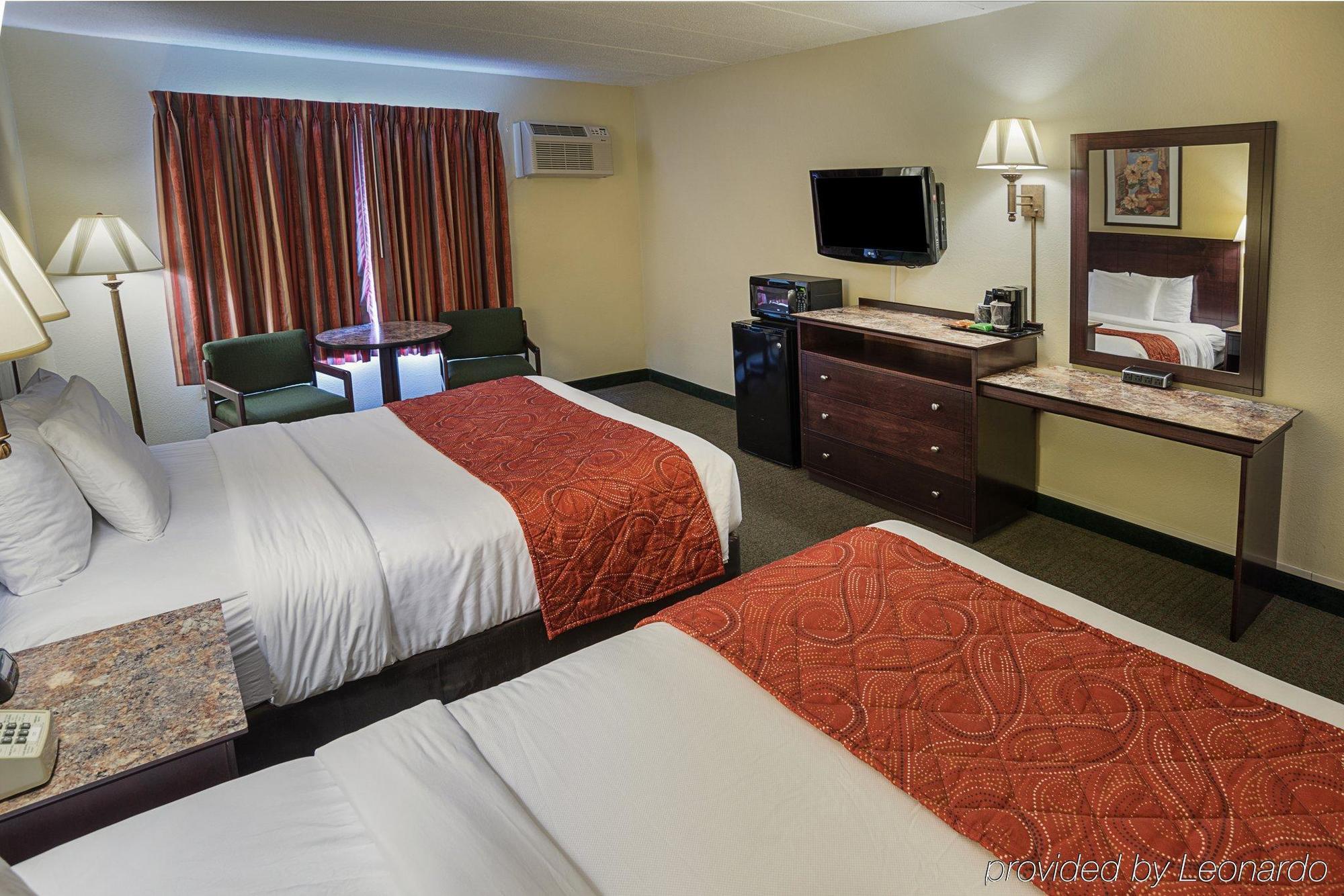 Econo Lodge Mayo Clinic Area Рочестър Екстериор снимка